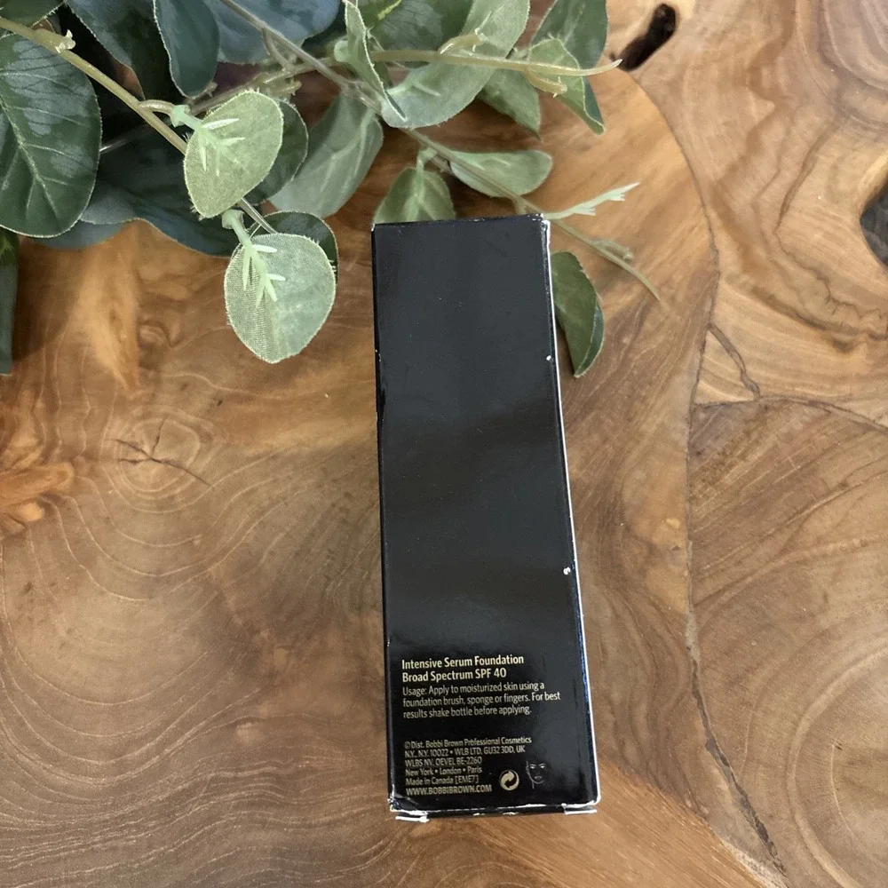 Bobbi Brown Intensive Skin Serum Foundation, Broad Spectrum SPF 40, N-032 Sand